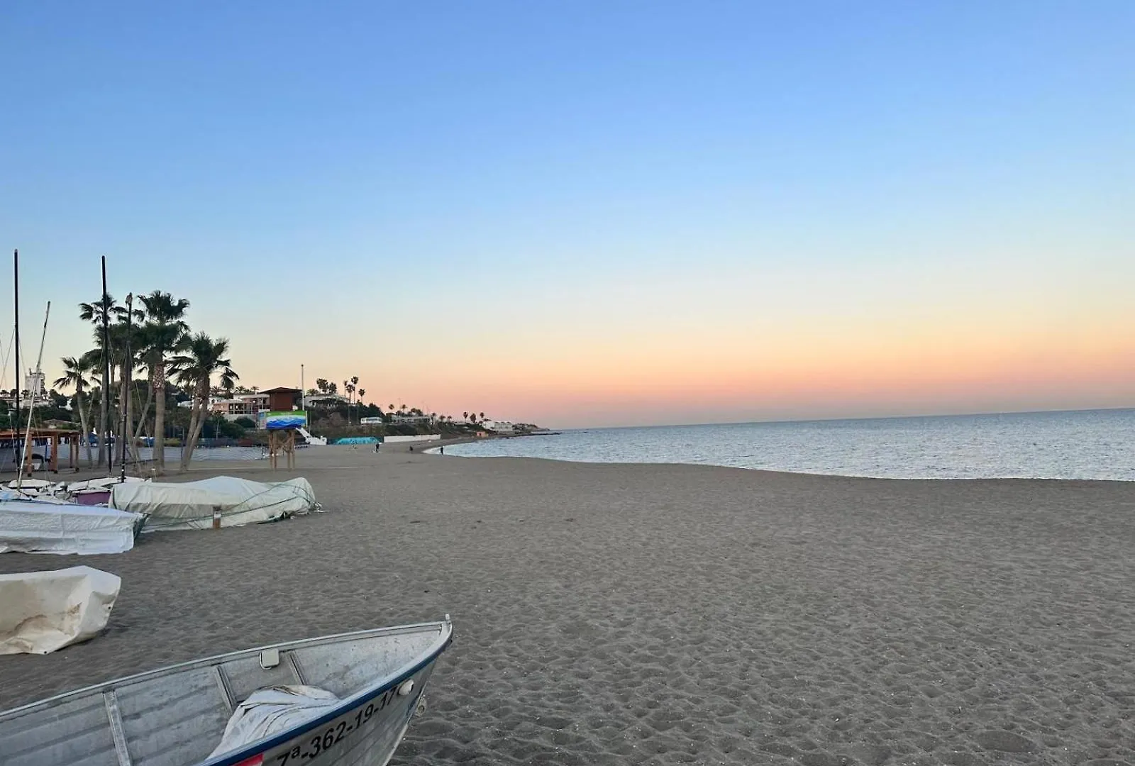 Lets In The Sun - Villa Costa Del Sol Malaga