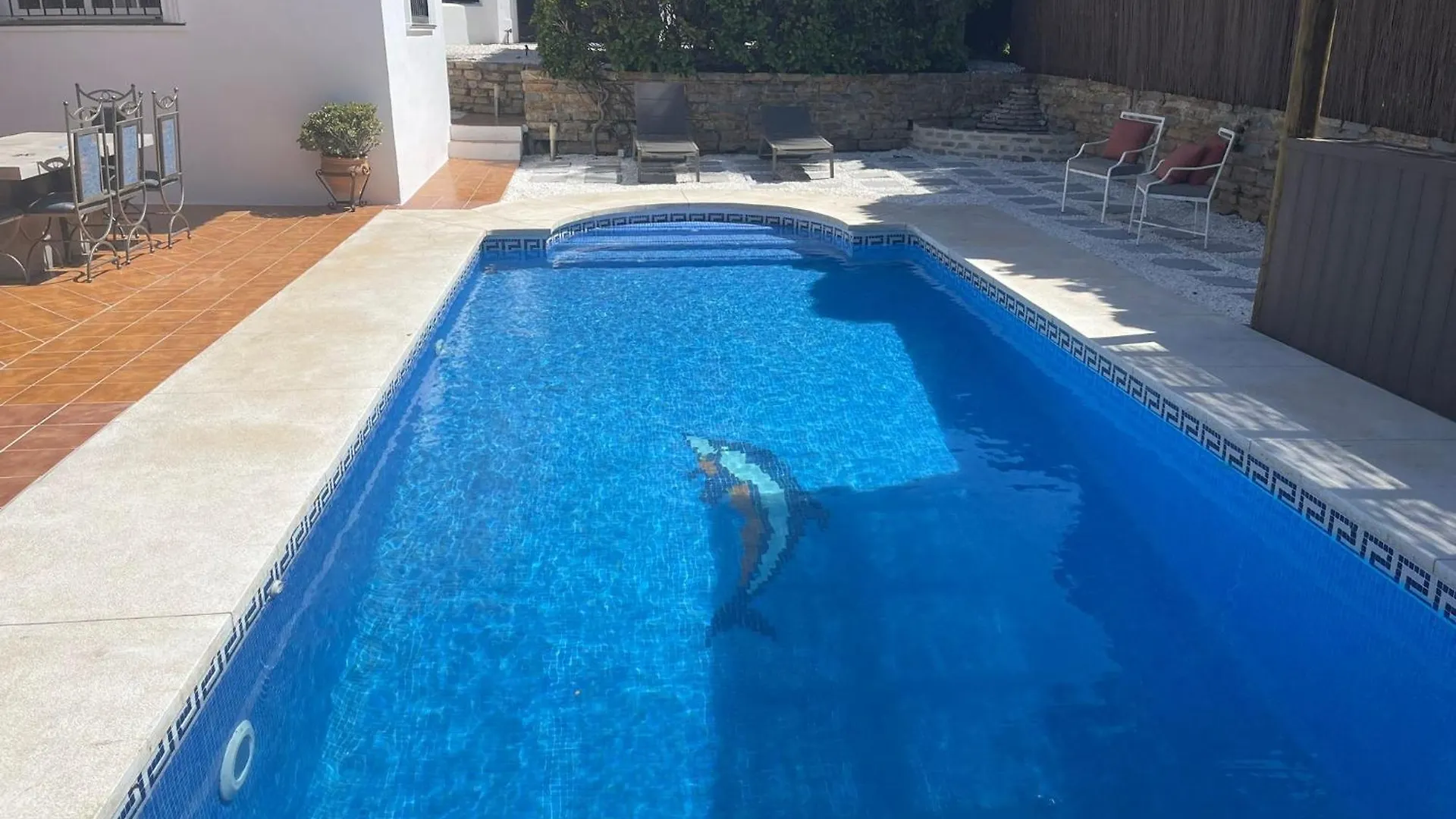 Lets In The Sun - Villa Costa Del Sol Malaga