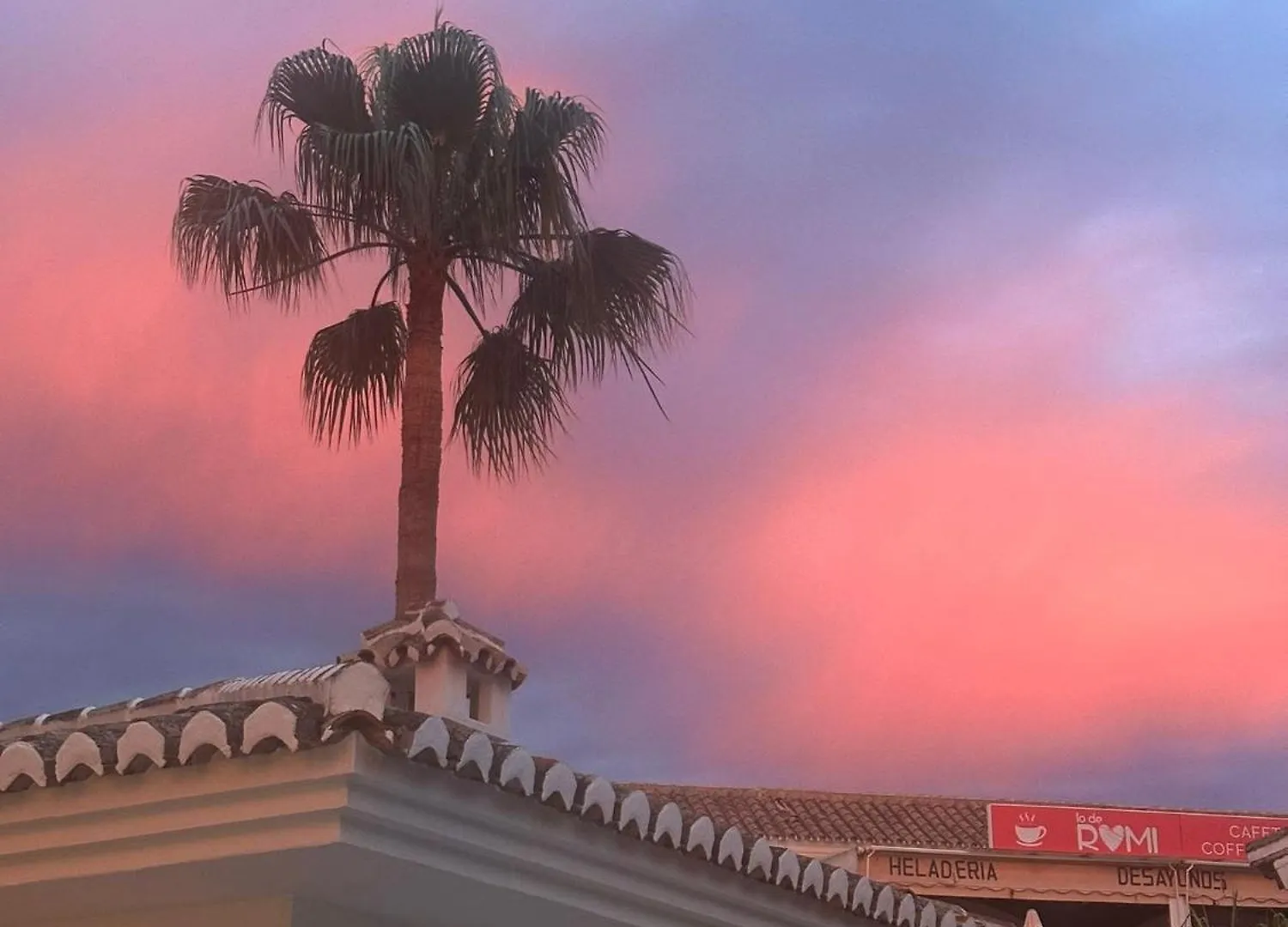 Lets In The Sun - Villa Costa Del Sol Malaga Spain