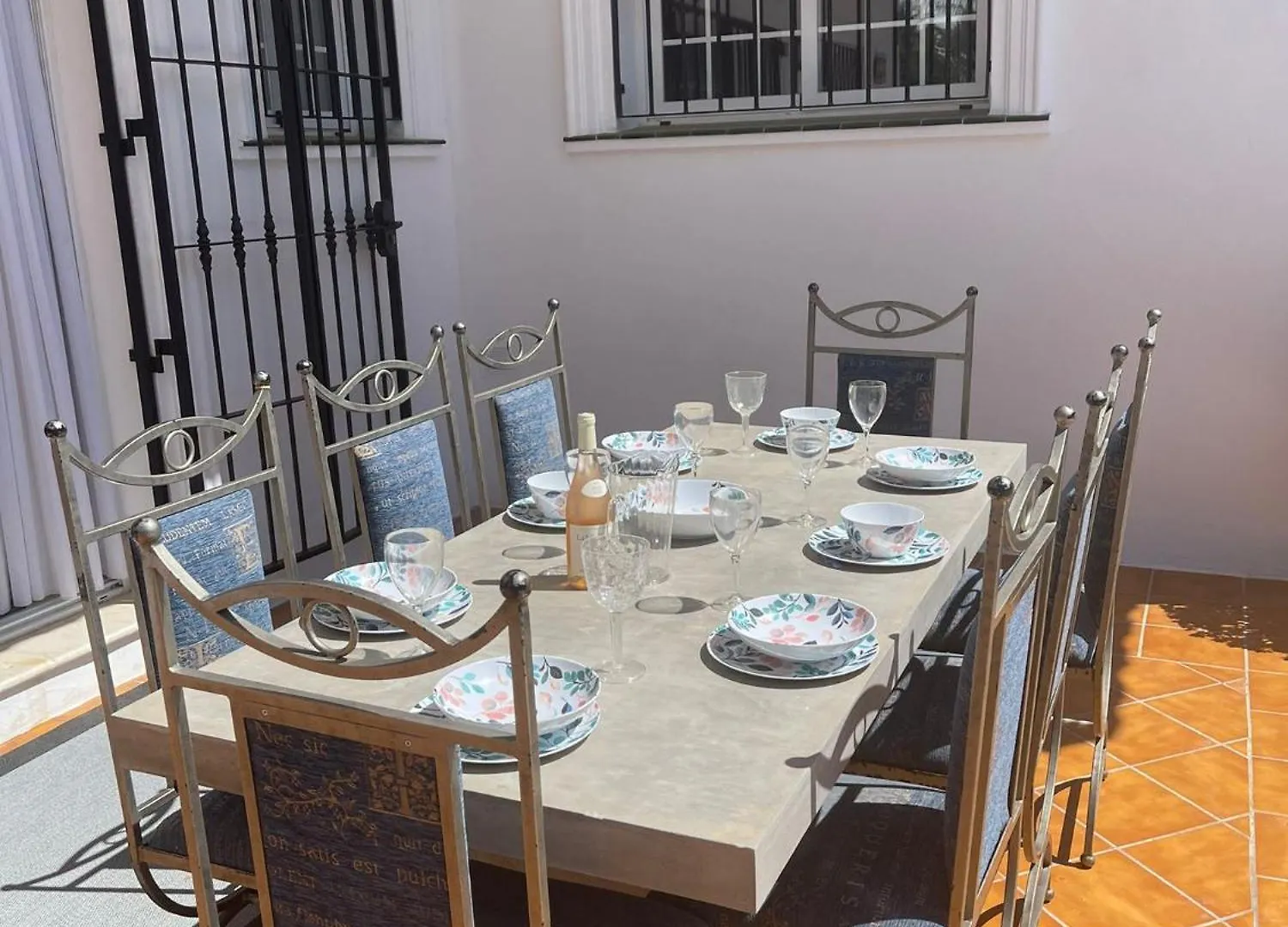 Lets In The Sun - Villa Costa Del Sol Malaga