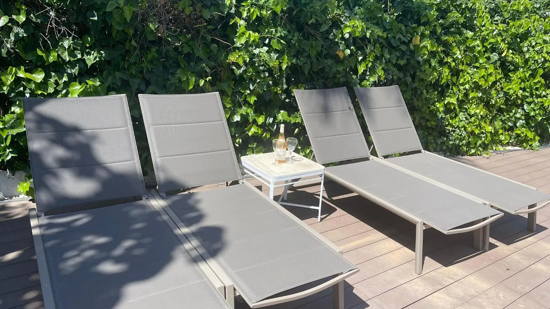 Lets In The Sun - Villa Costa Del Sol Malaga